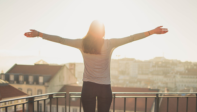 Embrace the power of now: stop worrying, start living in the ...